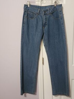 High-Rise Straight Leg Jeans in Medium Blue for Women